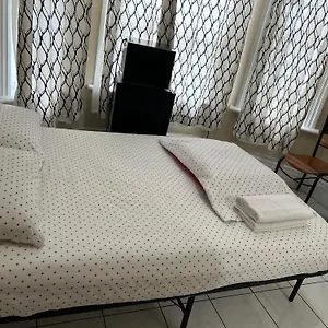 586.niagara-fallshotels.com/